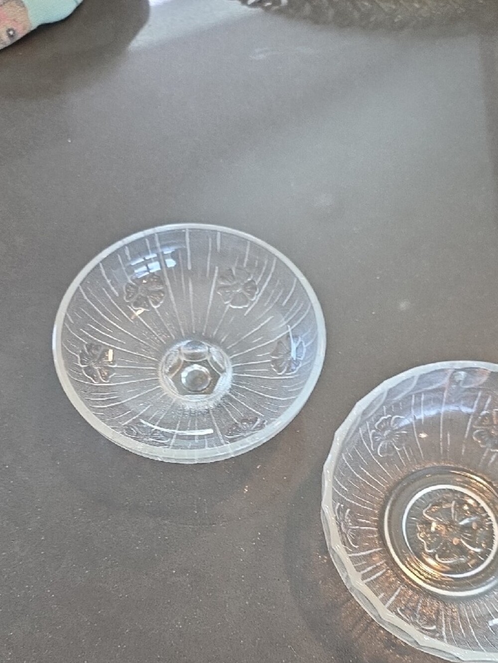 Frosted Clear Glass Sugar Bowl with Floral Motif - Picture 4 of 6